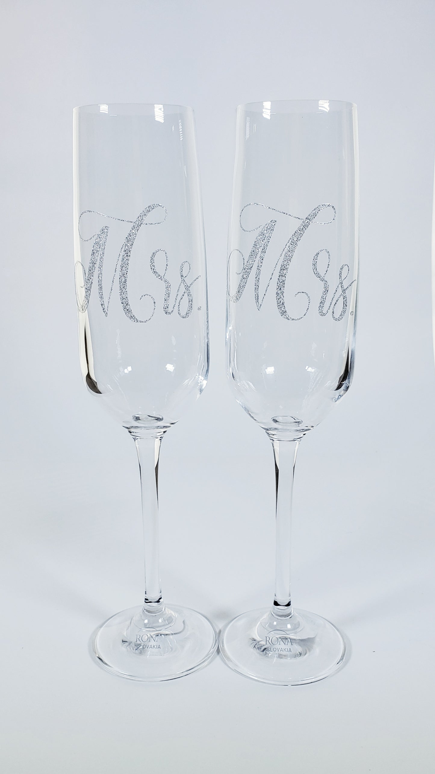 Mrs. & Mrs. Champagne Flutes Set