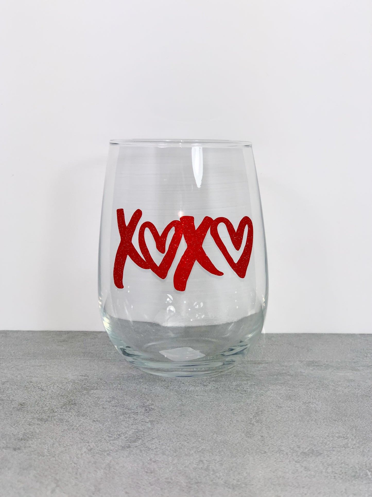 XOXO Valentine's Wine Glass